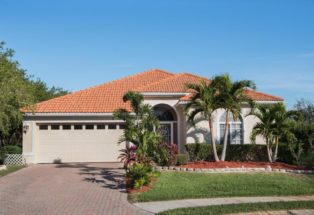 6711 Westward Pl., University Park, FL 34201