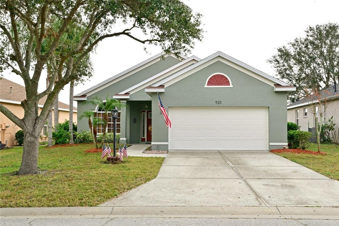 920 Springwood Cir., Bradenton, FL 34212