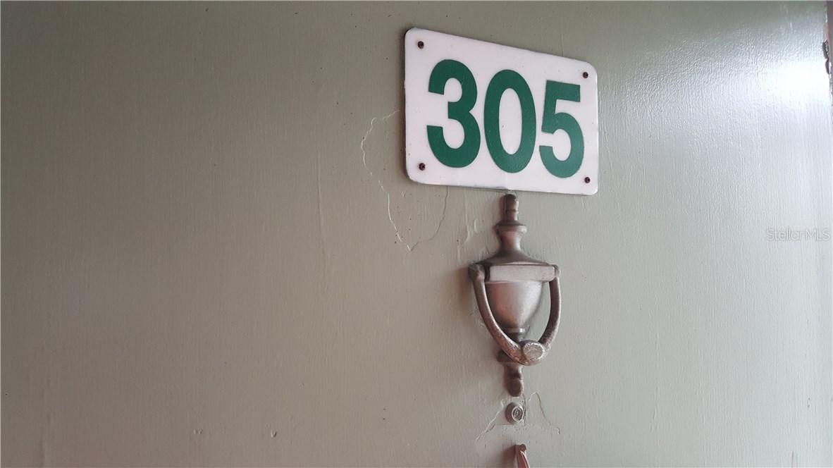 3463 Bee Ridge Rd. #305, Sarasota, FL 34239