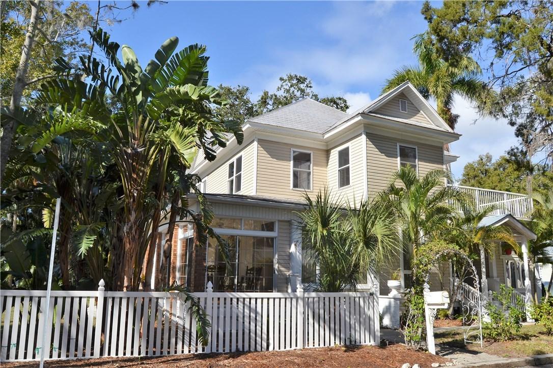 307 15th Ave., Palmetto, FL 34221