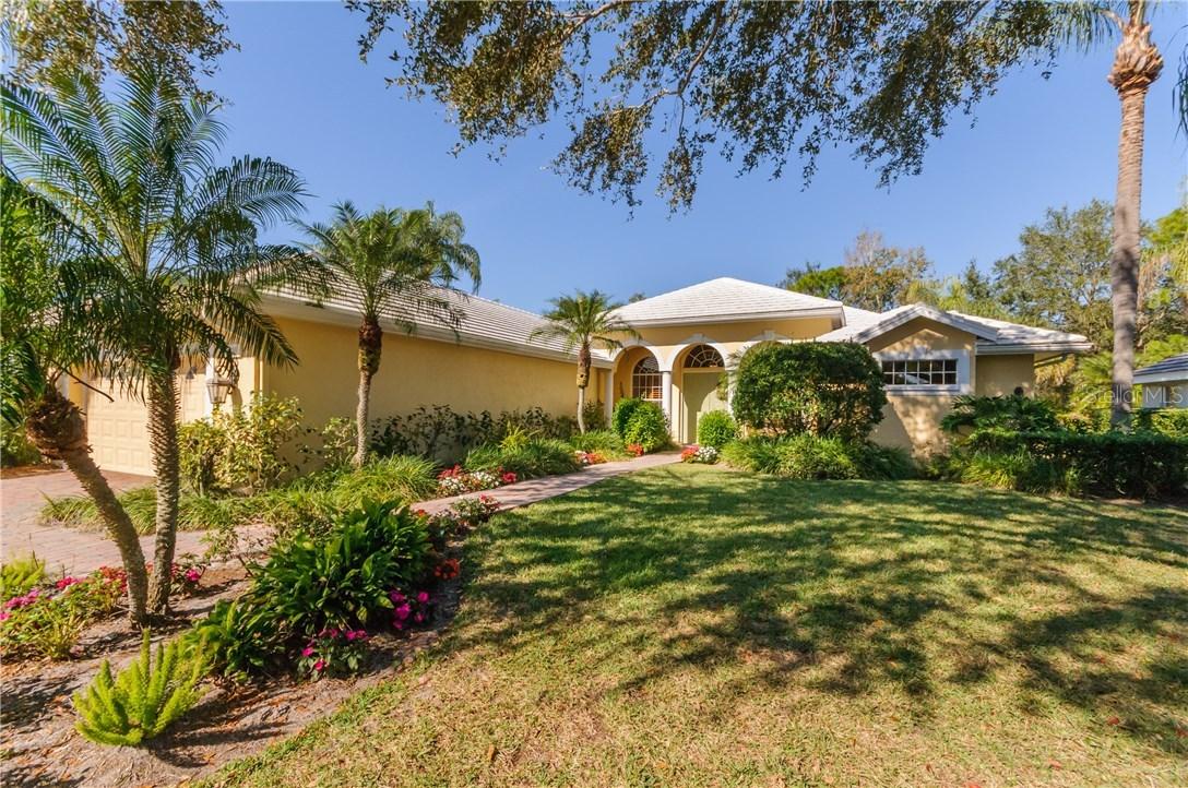6629 Saint James Crossing, University Park, FL 34201