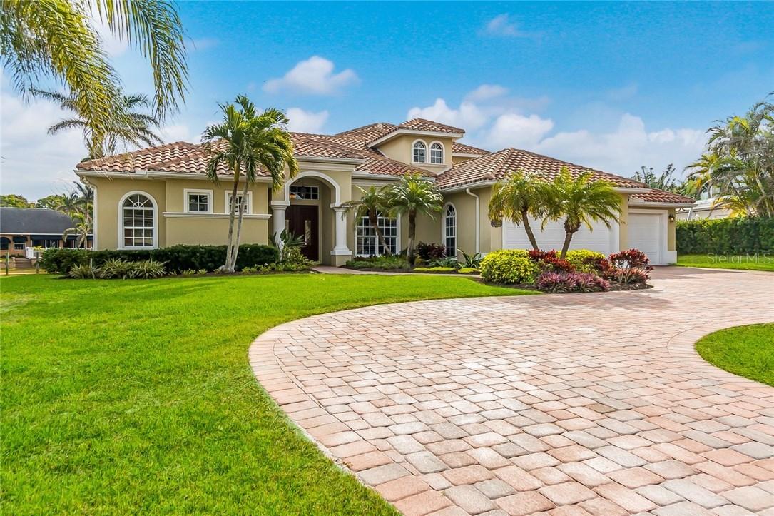 2019 74th St., Bradenton, FL 34209