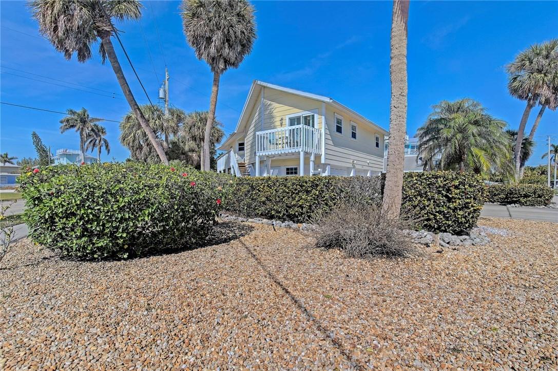 202 78th St., Holmes Beach, FL 34217