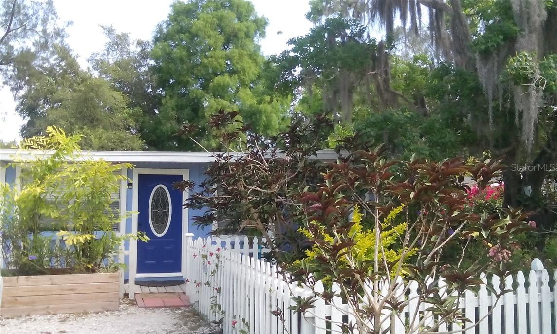 5329 Kensington St., Sarasota, FL 34232