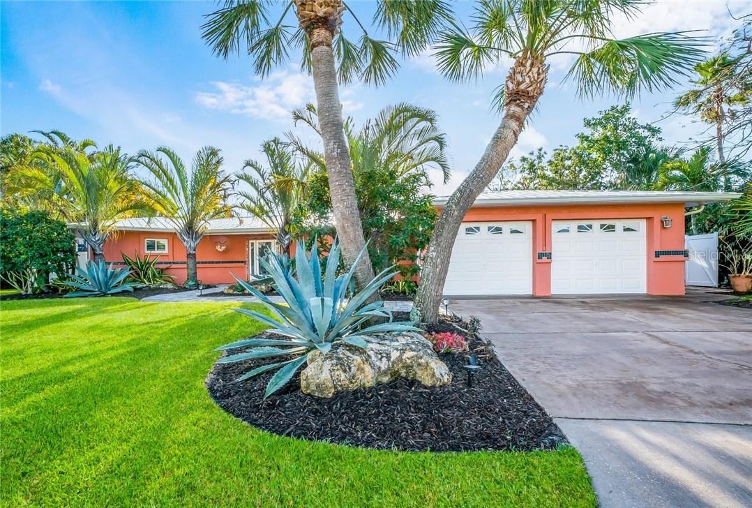 525 74th St., Holmes Beach, FL 34217