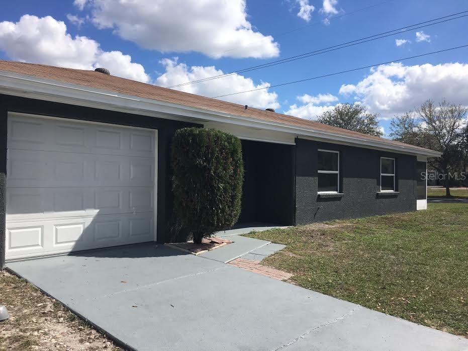 2532 9th Ave., Bradenton, FL 34205
