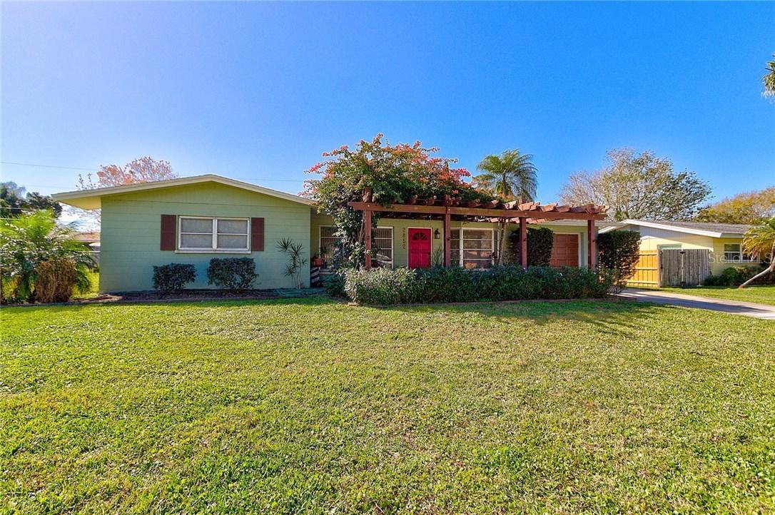 2852 Homasassa Rd., Sarasota, FL 34239