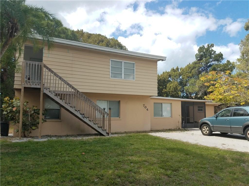 704 38th St., Bradenton, FL 34205