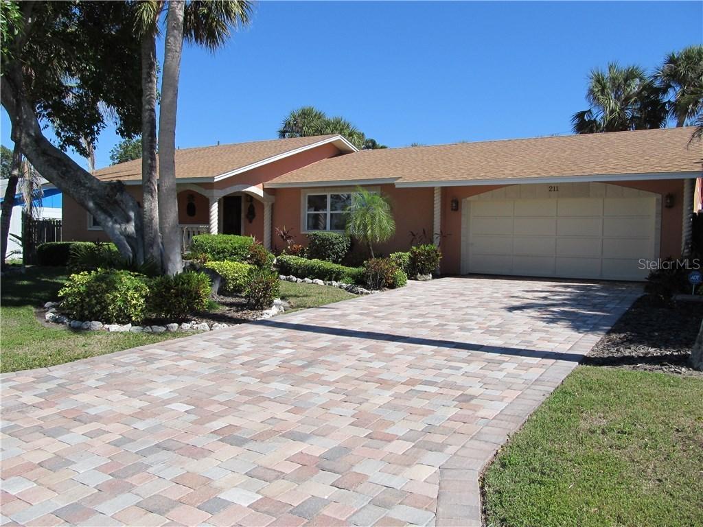 211 83rd St., Holmes Beach, FL 34217