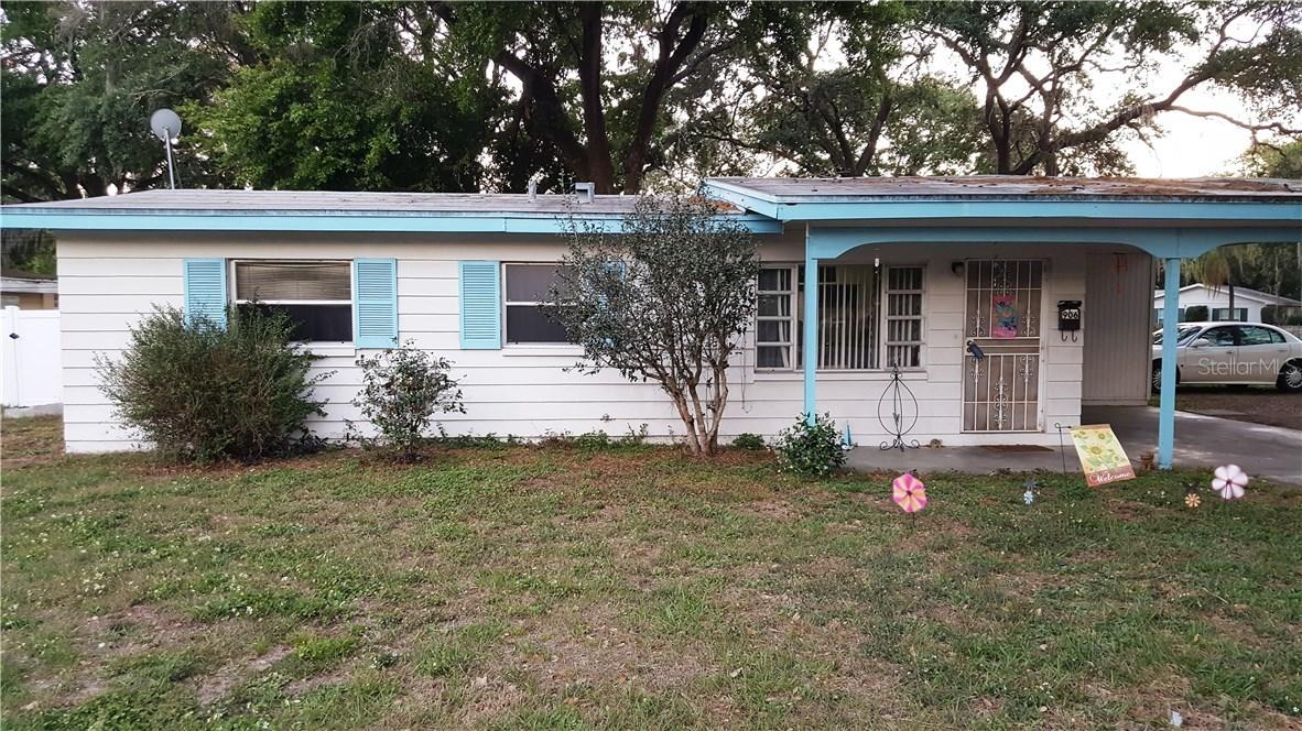 906 Kingsway Rd., Brandon, FL 33510