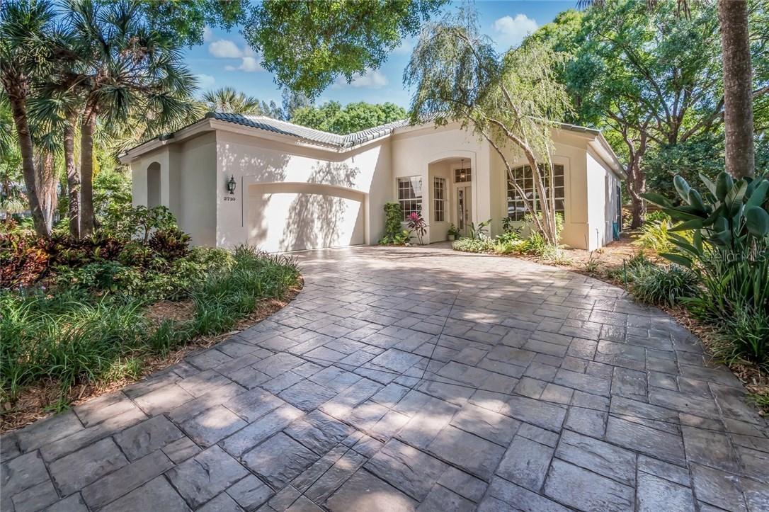 2710 Goodwood Ct., Sarasota, FL 34235