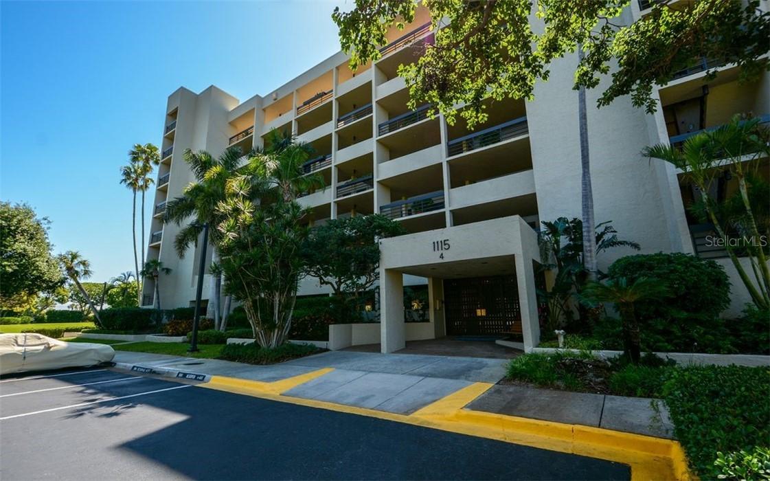 1115 Gulf Of Mexico Dr. #104, Longboat Key, FL 34228