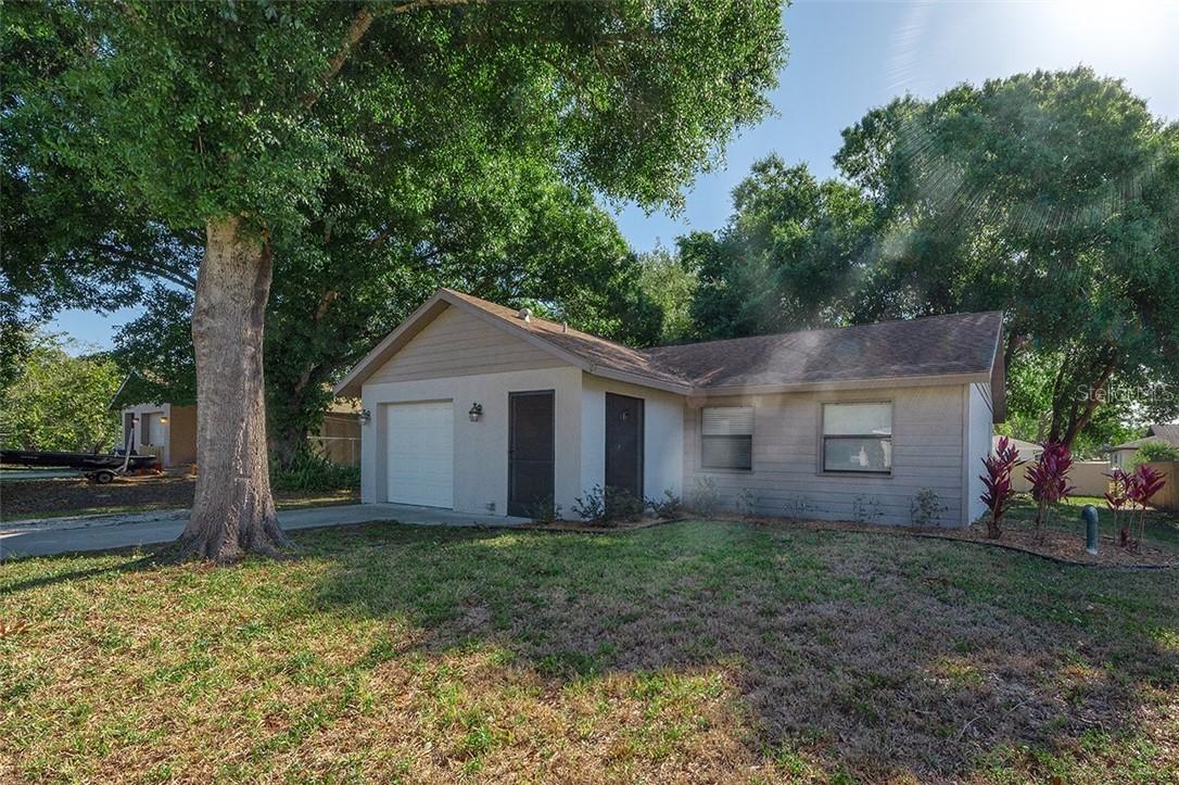 715 Padgett Ave., Sarasota, FL 34237