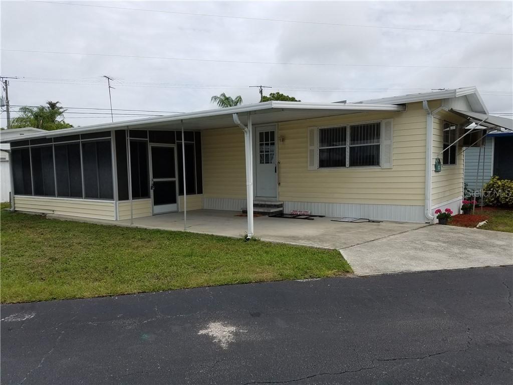 2037 Champion St., Sarasota, FL 34231