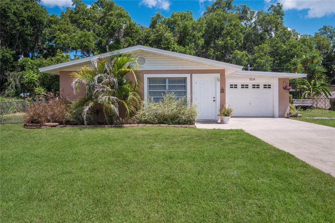 1504 52nd St., Palmetto, FL 34221