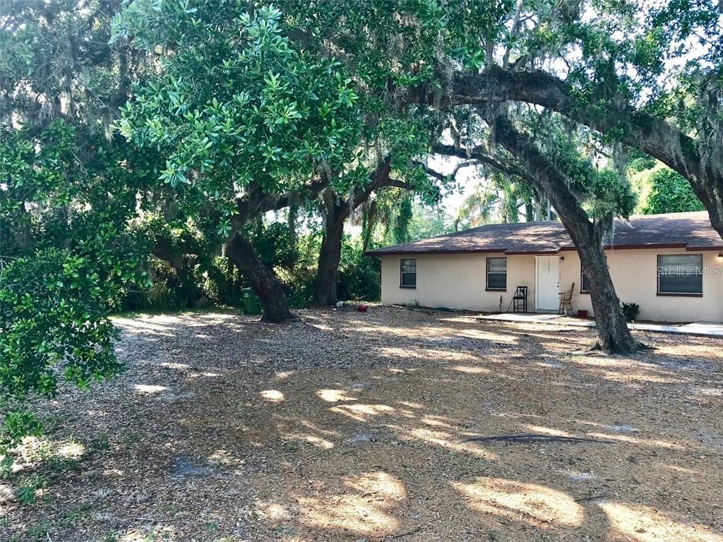 1543 19th St., Sarasota, FL 34234