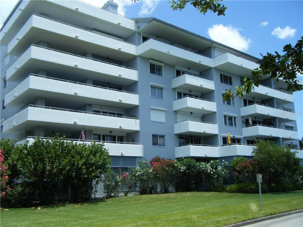 1000 Riverside Dr. #B304, Palmetto, FL 34221