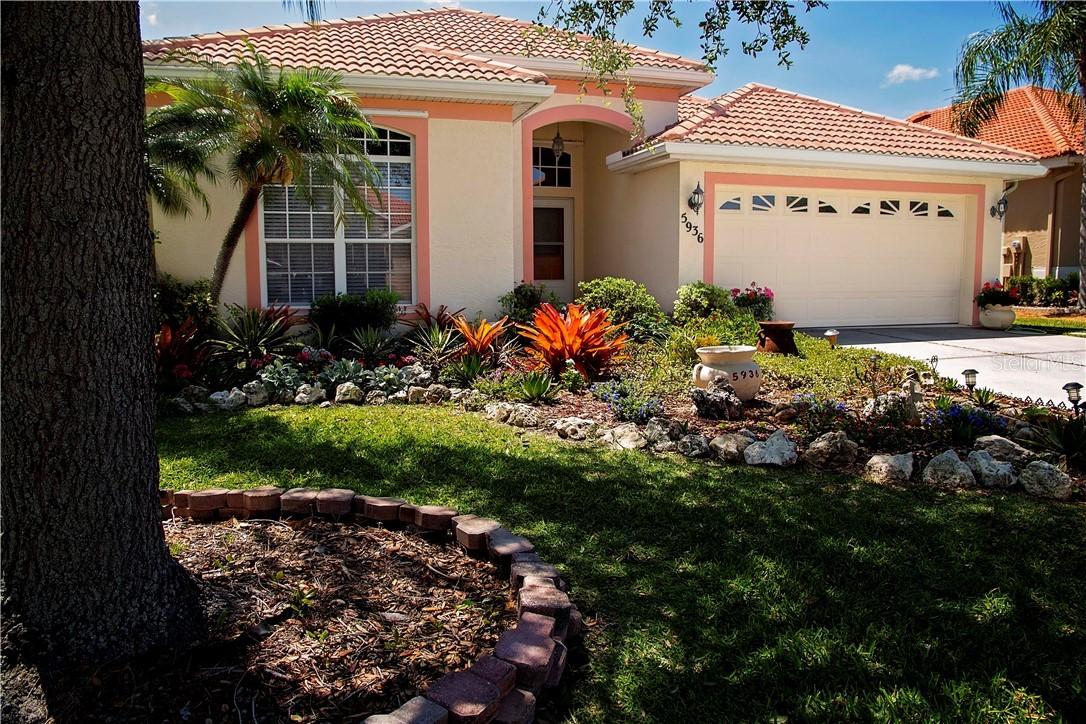 5936 Sandstone Ave., Sarasota, FL 34243