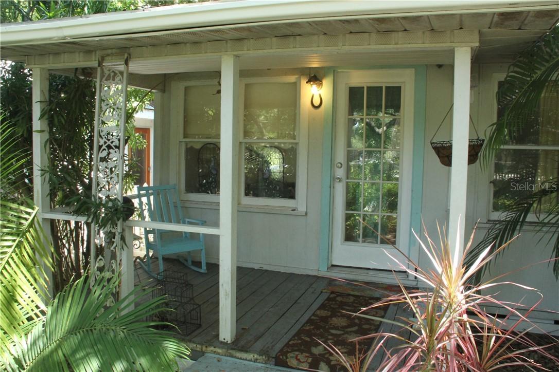 2554 19th St., Sarasota, FL 34234