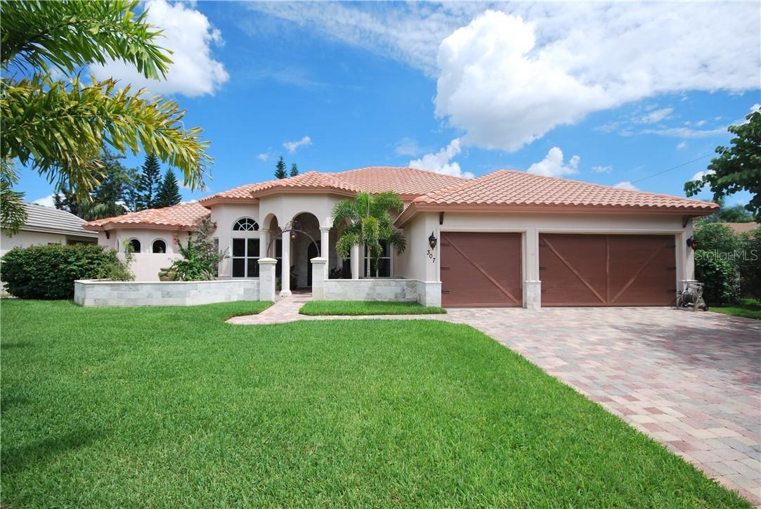 307 Palmetto Ln., Largo, FL 33770