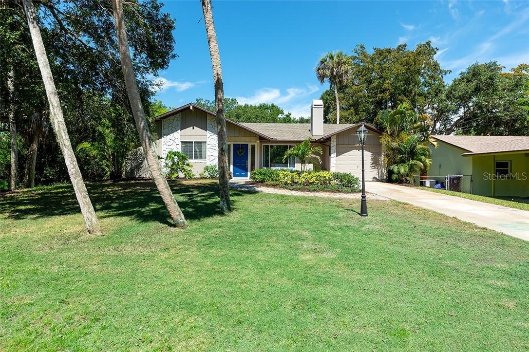 809 W 19th Ave., Palmetto, FL 34221