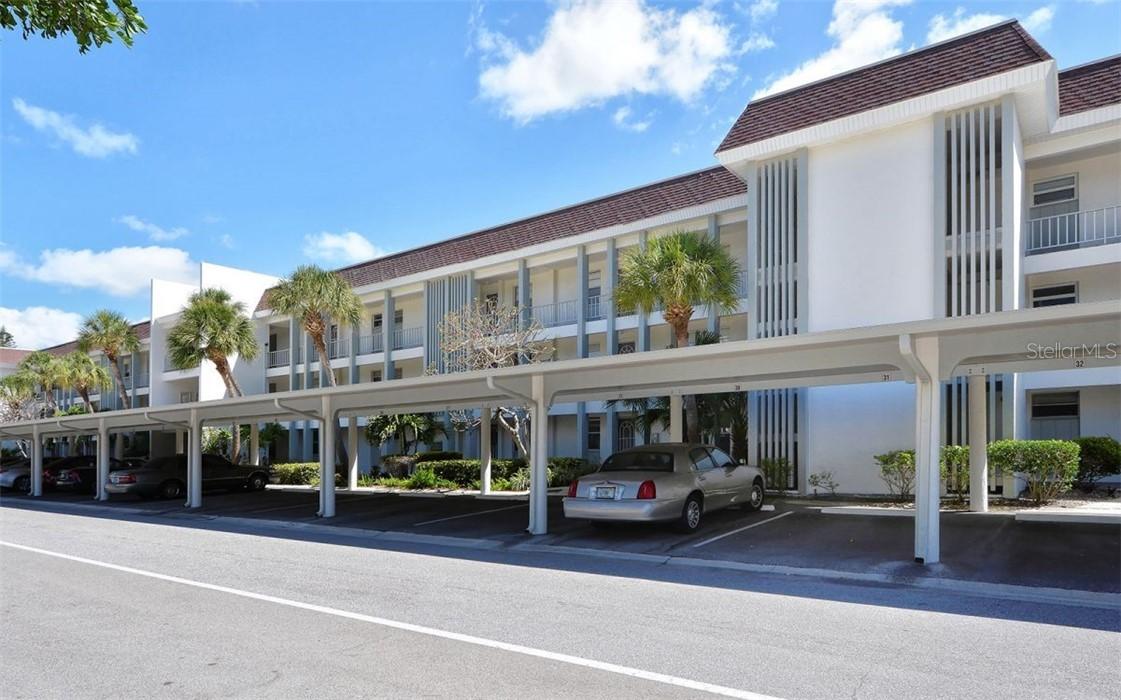 4360 Chatham Dr. #F102, Longboat Key, FL 34228