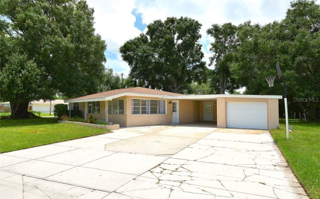 3605 Belmont Blvd., Sarasota, FL 34232