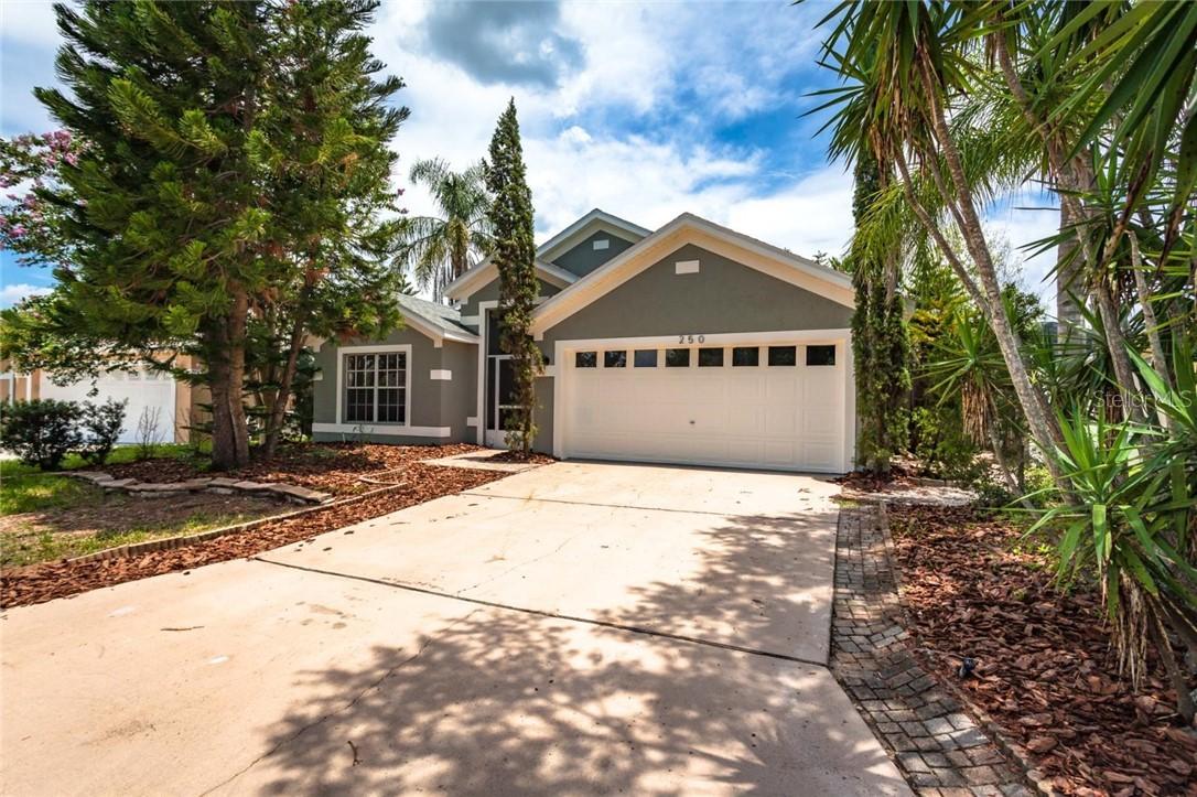 250 Sir Phillips Dr., Davenport, FL 33837