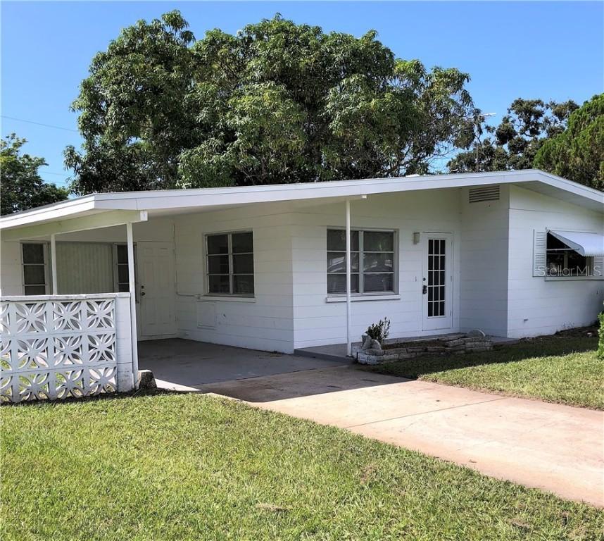 220 61st St., Bradenton, FL 34209