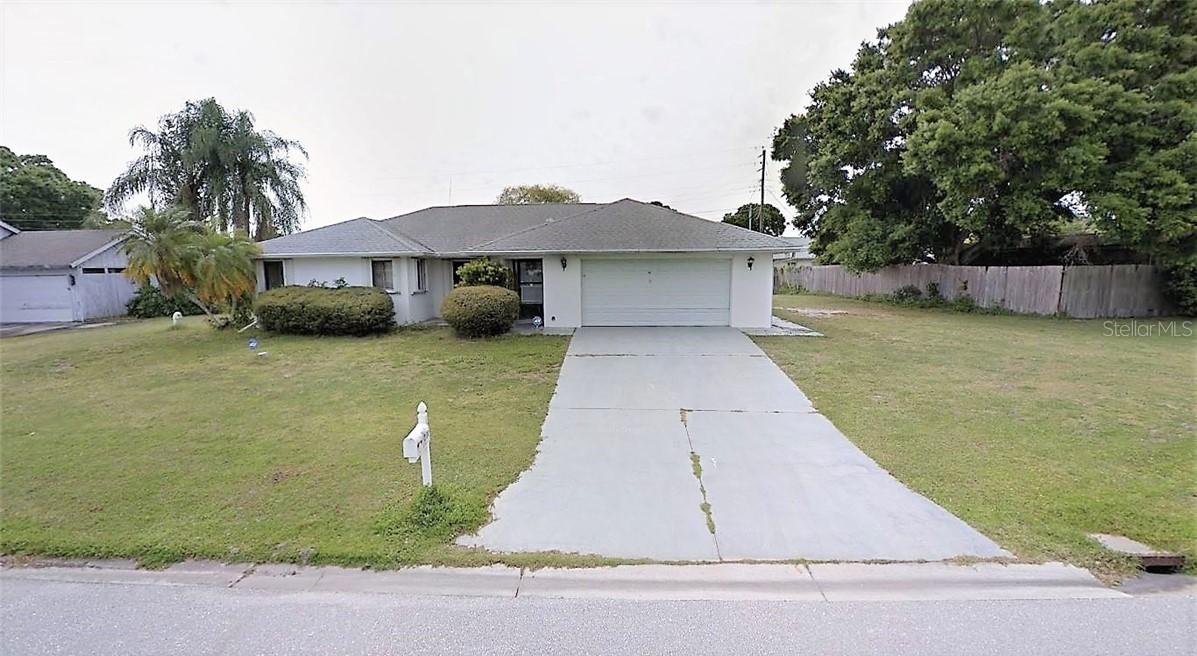 2100 S Brink Ave., Sarasota, FL 34239