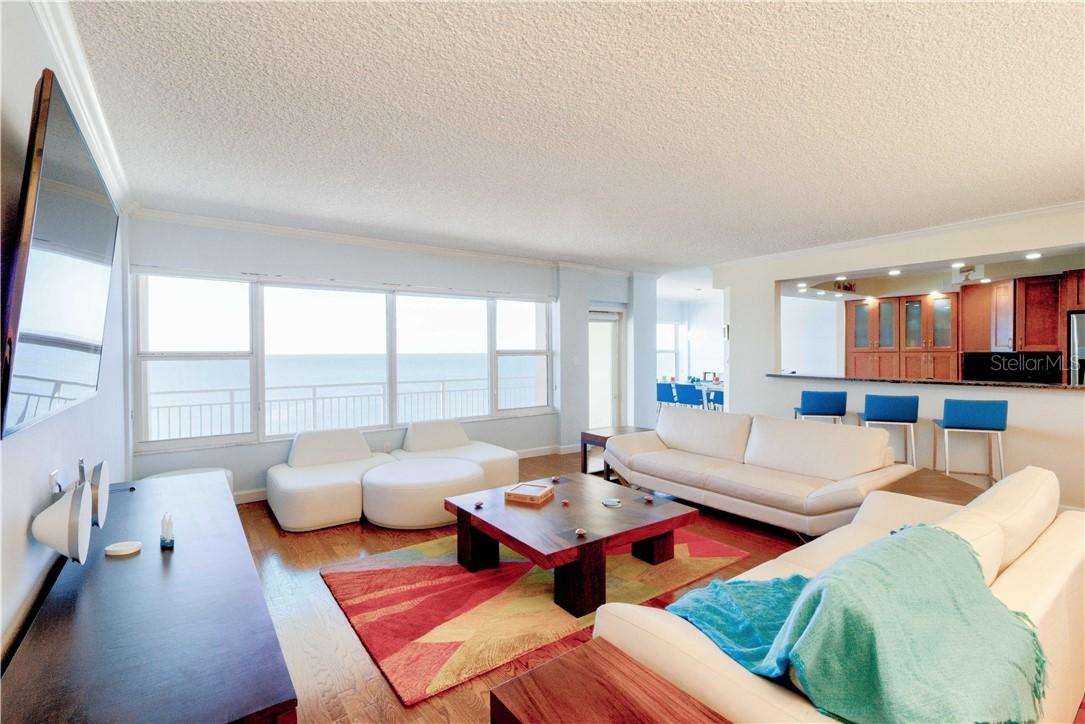 601 Longboat Club Rd. #803S, Longboat Key, FL 34228