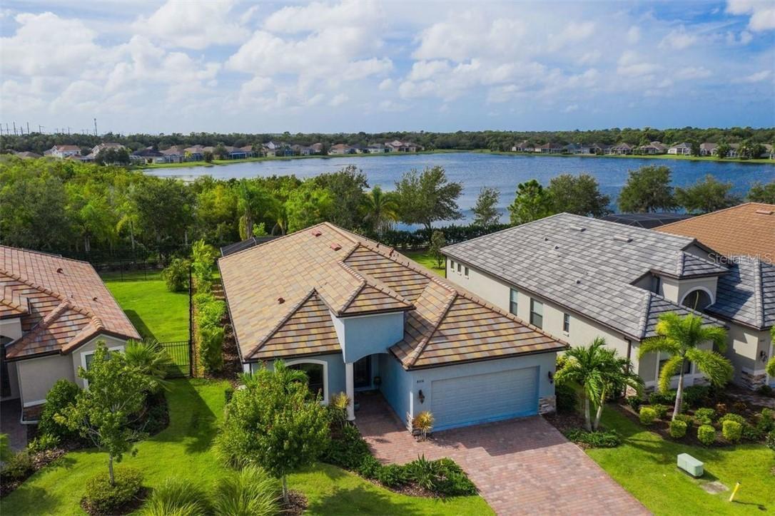 8016 Rio Bella Pl., University Park, FL 34201
