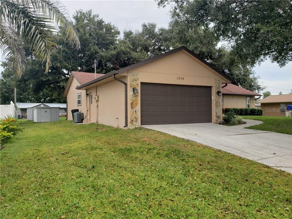 3908 69th St., Palmetto, FL 34221