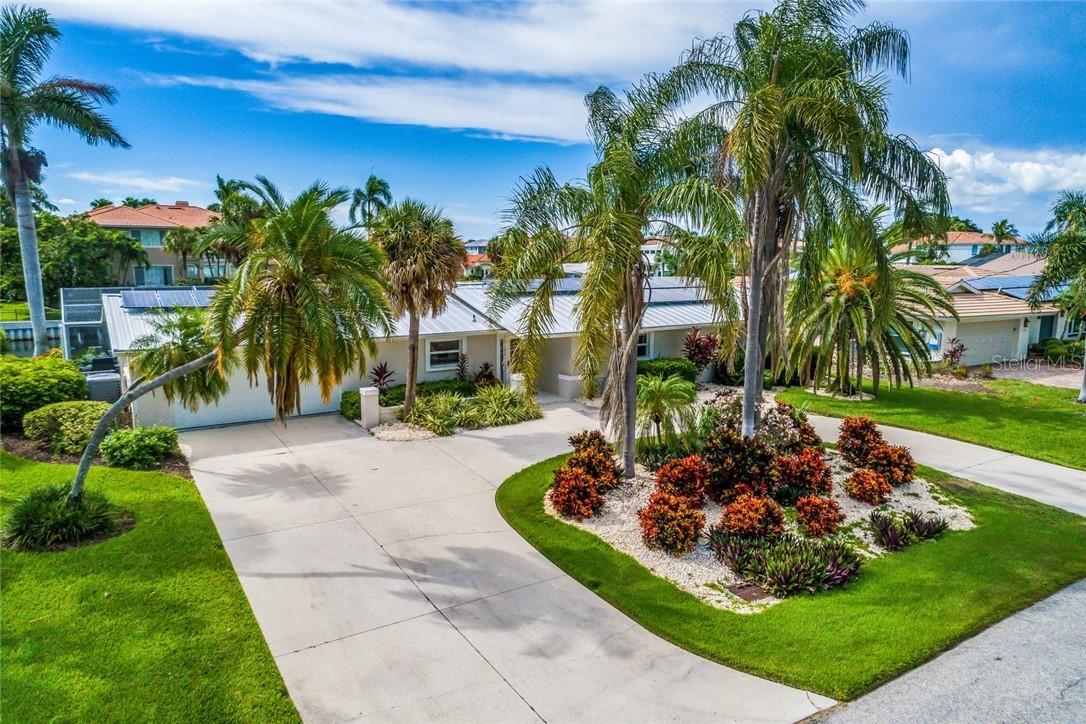 537 Schooner Ln., Longboat Key, FL 34228
