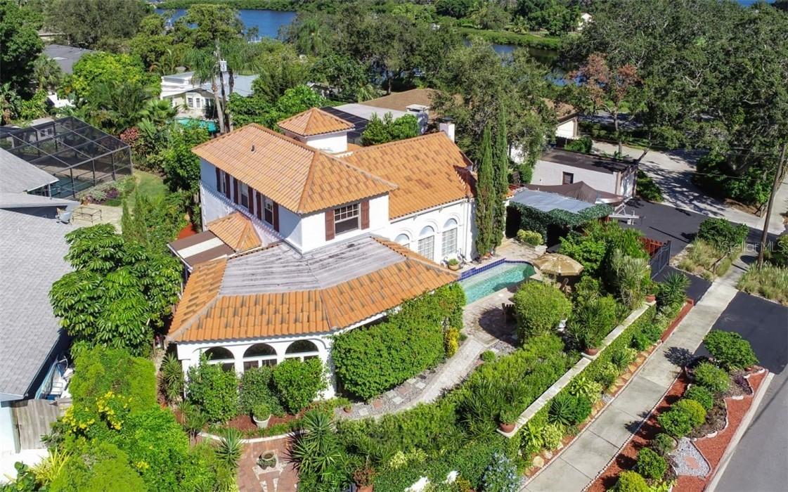 5208 Harbor Rd., Bradenton, FL 34209