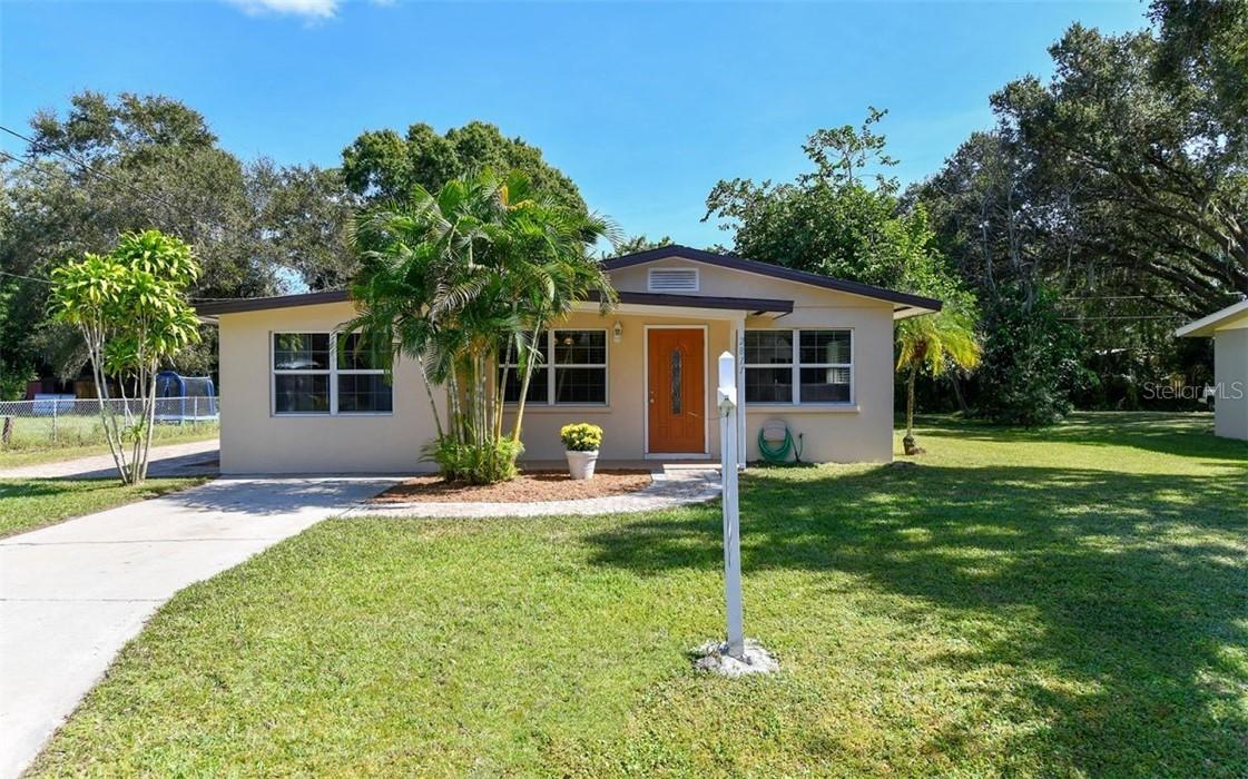 2811 59th Street Ct., Bradenton, FL 34208