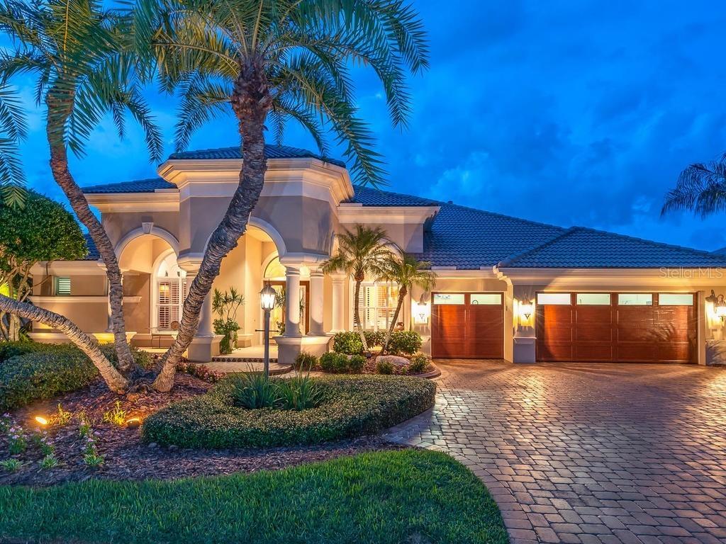 7011 Langley Pl., University Park, FL 34201