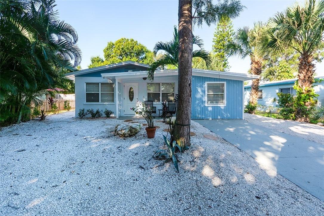 1215 22nd Ave., Palmetto, FL 34221