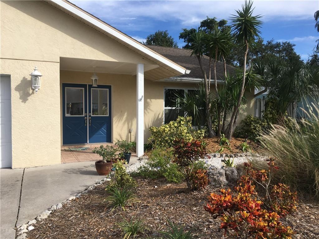 1611 82nd St., Bradenton, FL 34209