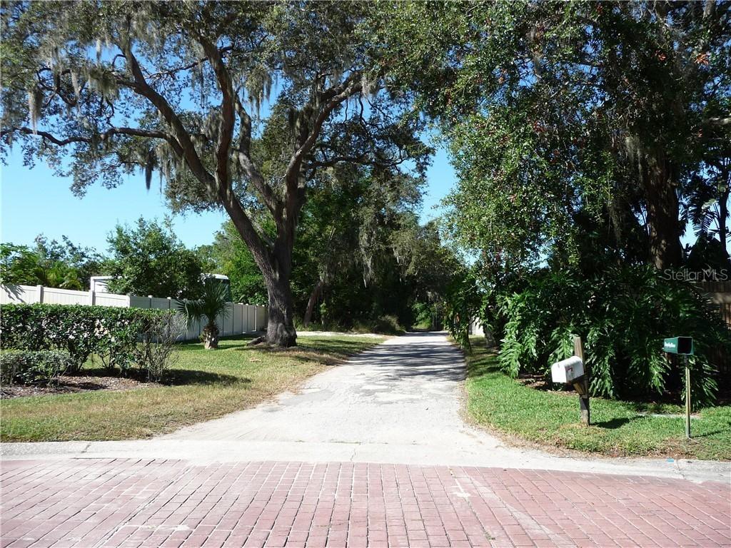 N Jasmine Ave., Tarpon Springs, FL 34689