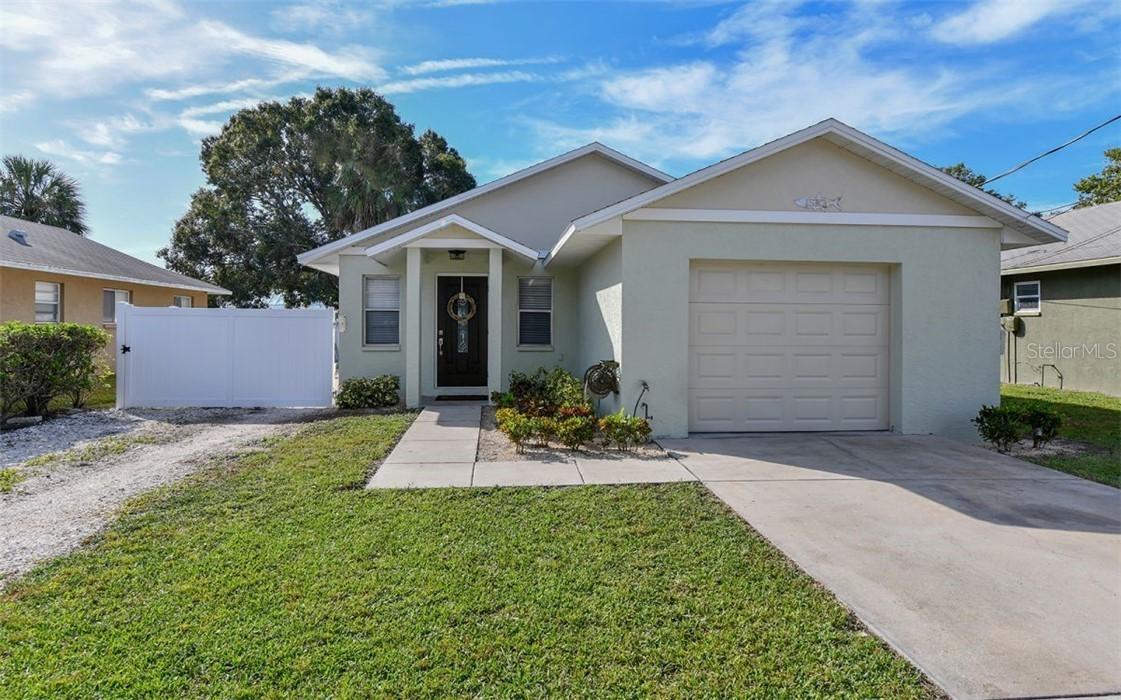 1523 12th Street Dr., Palmetto, FL 34221