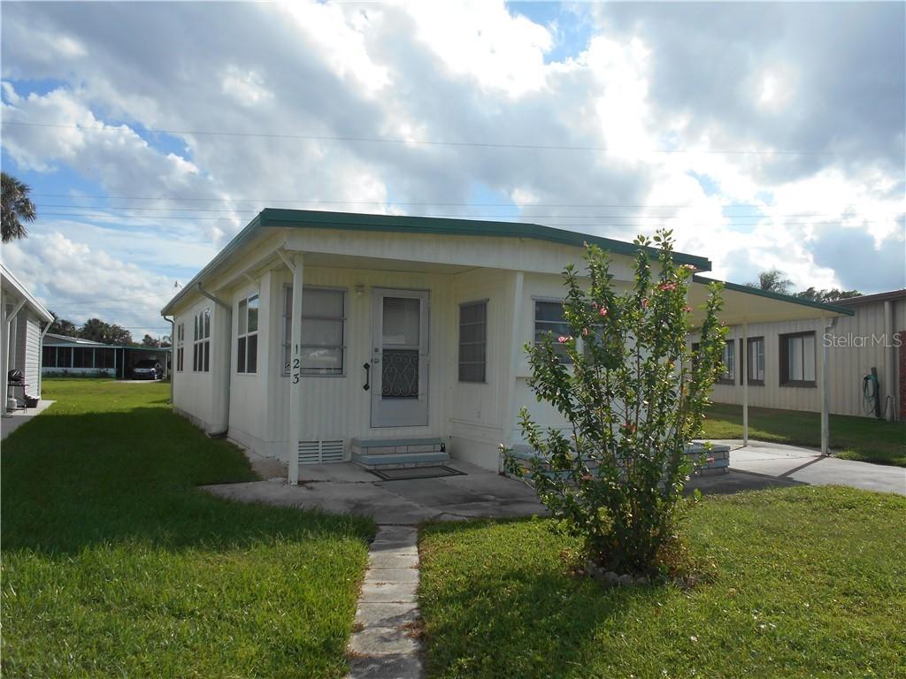 123 Lakeview Dr., Palmetto, FL 34221