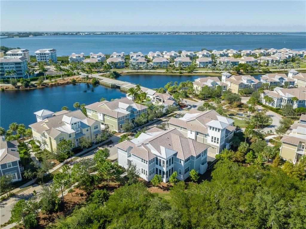 339 Sapphire Lake Dr. #101, Bradenton, FL 34209