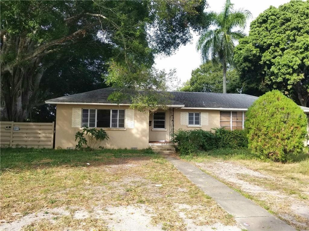 2010 26th Street West, Bradenton, FL 34205