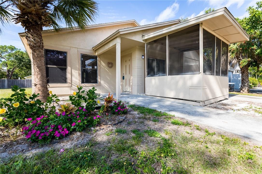 1505 Mackeral Ave., Sarasota, FL 34237