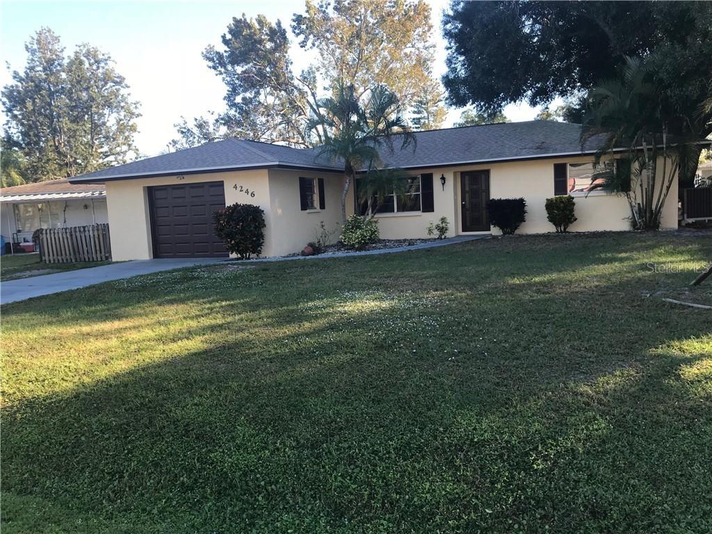 4246 Winthrop St., Sarasota, FL 34232
