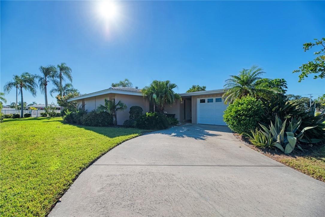 3276 Pinecrest St. #505, Sarasota, FL 34239