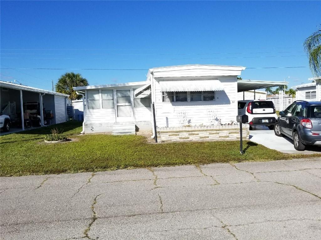 97 Del Rio Dr., Palmetto, FL 34221