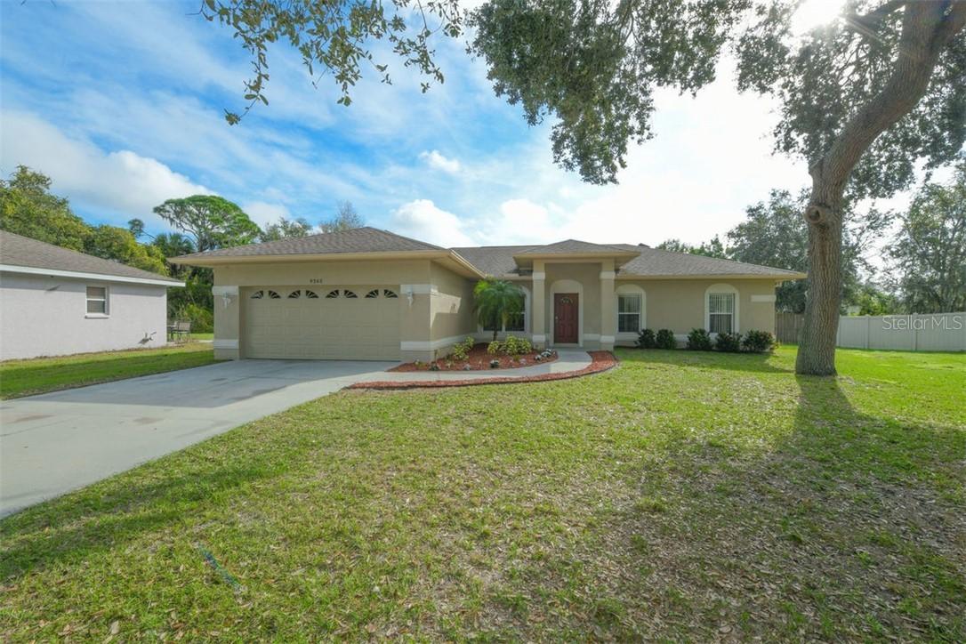 9302 29th Ave., Palmetto, FL 34221