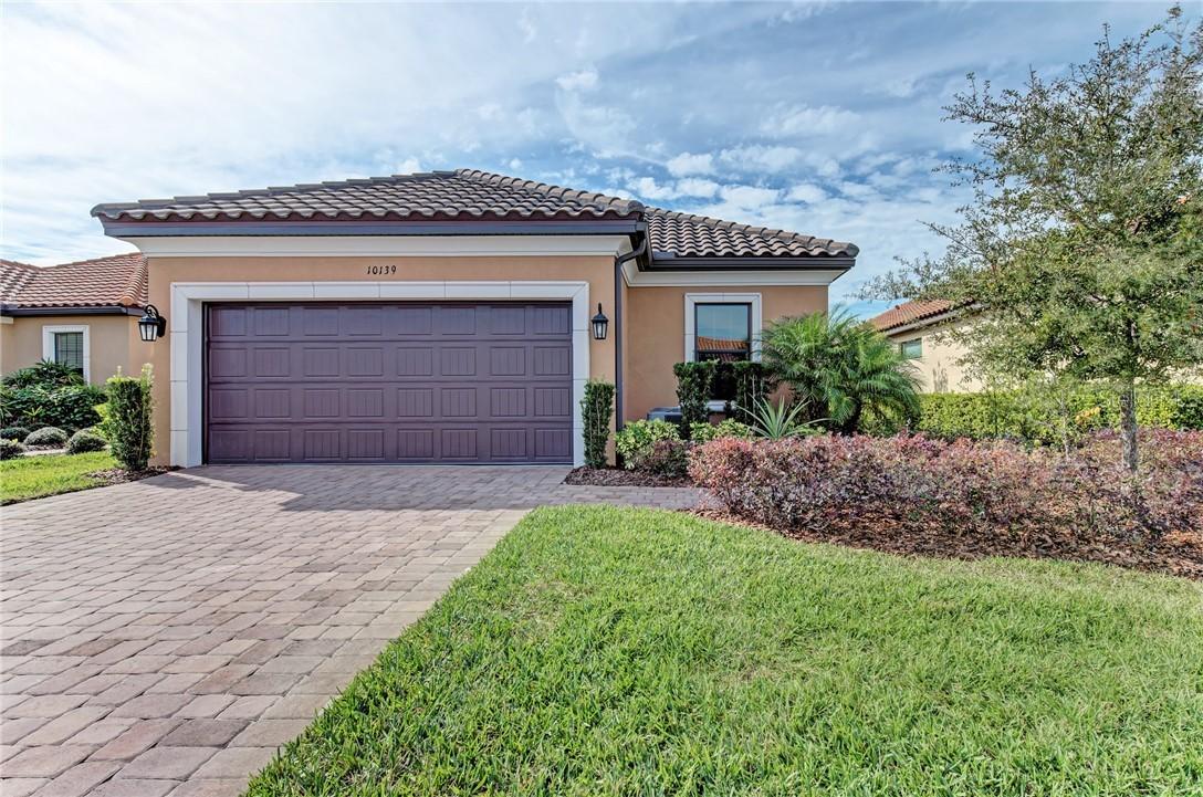 10139 Saint Francis Ter, Palmetto, FL 34221